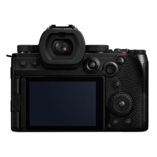 Panasonic Lumix S5 IIX Digital Camera + 20-60mm f/3.5-5.6 Lens